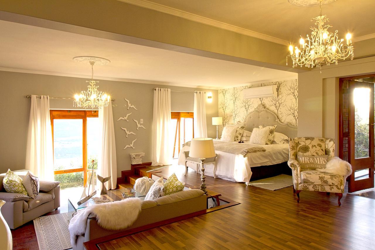 Kambaku @ Sea Bed & Breakfast Sedgefield Bagian luar foto